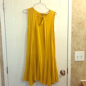 Umgee mustard sleeveless dress